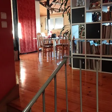 Loft In Heart Of Apartment